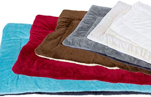 Downtown Pet Supply - Dog Crate Mat - Comfort Dog Bed or Cat Bed - Soft Fleece Nap Mat - Easy Maintenance, Machine Washable Dog Bed - Oatmeal/Charcoal - 20 in x 15 in - Extra Small Dog Bed